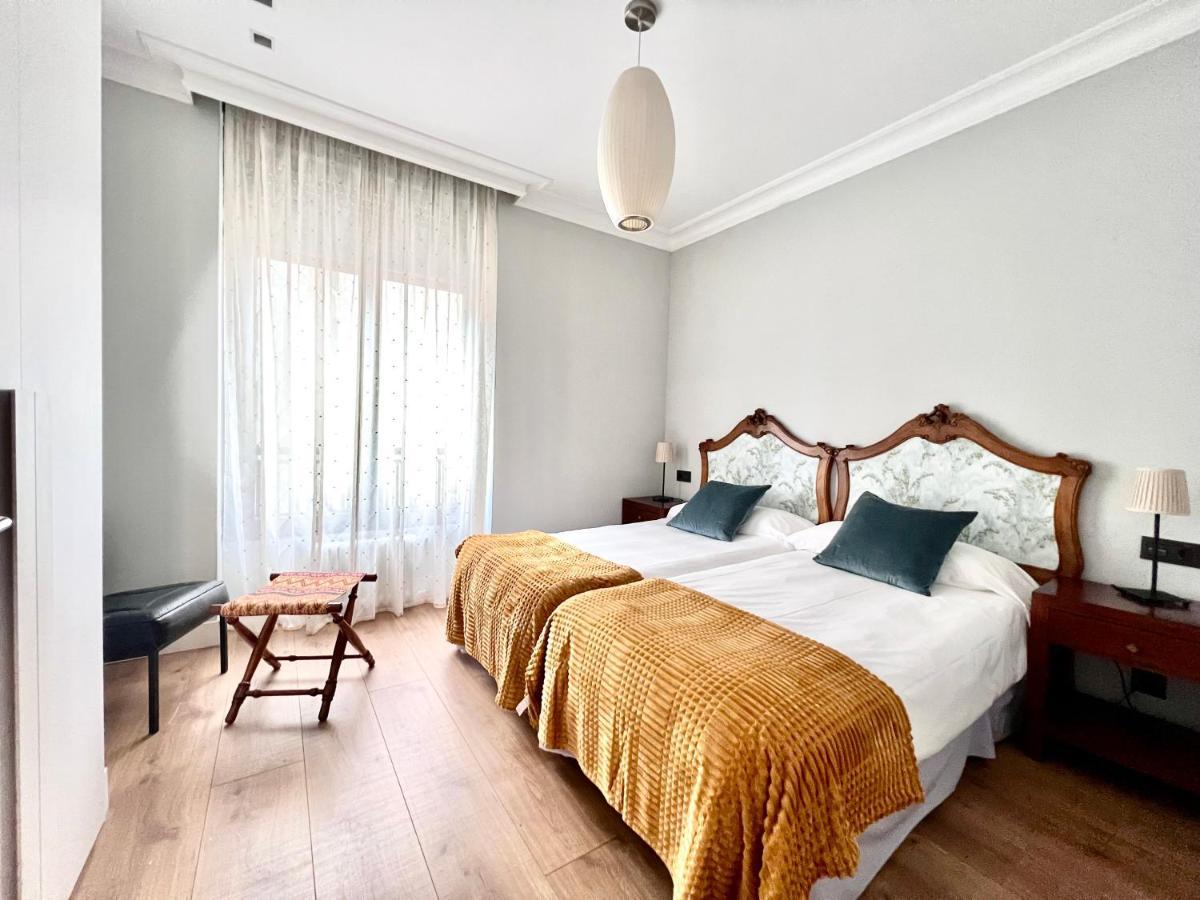 Ferienwohnung Housing Leon Gran Via Luxe Exterior foto